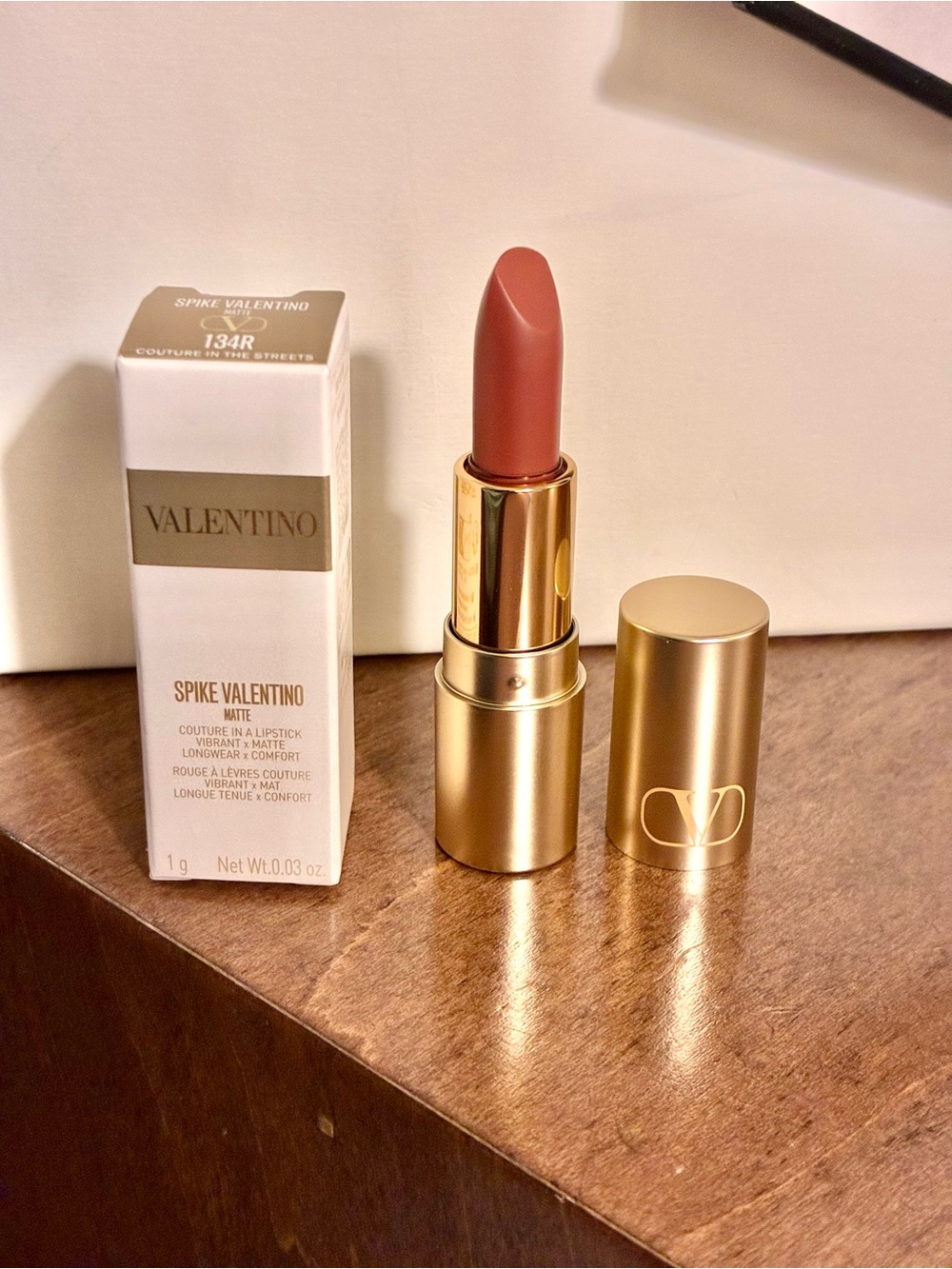 SPIKE VALENTINO BUTTERY MATTE LIP COLOR 134R Couture in the Street Rose Brown1gm